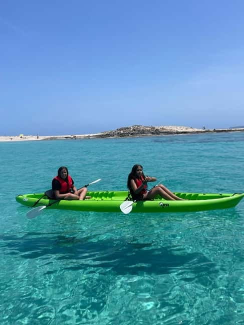 Formentera: Kayak Rental - The quick introduction before launch