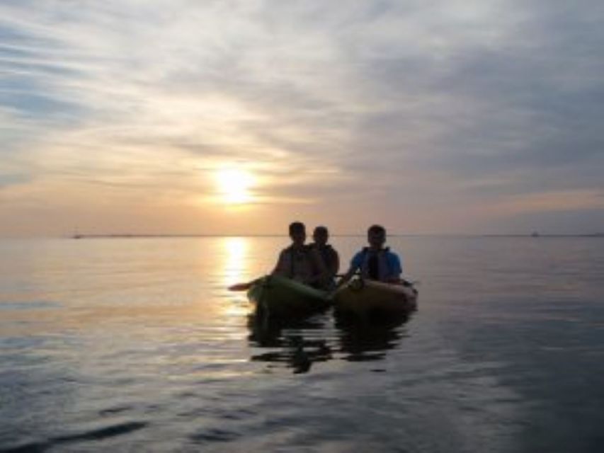 Fort Myers: Guided Sunset Kayaking Tour through Pelican Bay - Why Pelican Bay Works So Well at Sunset