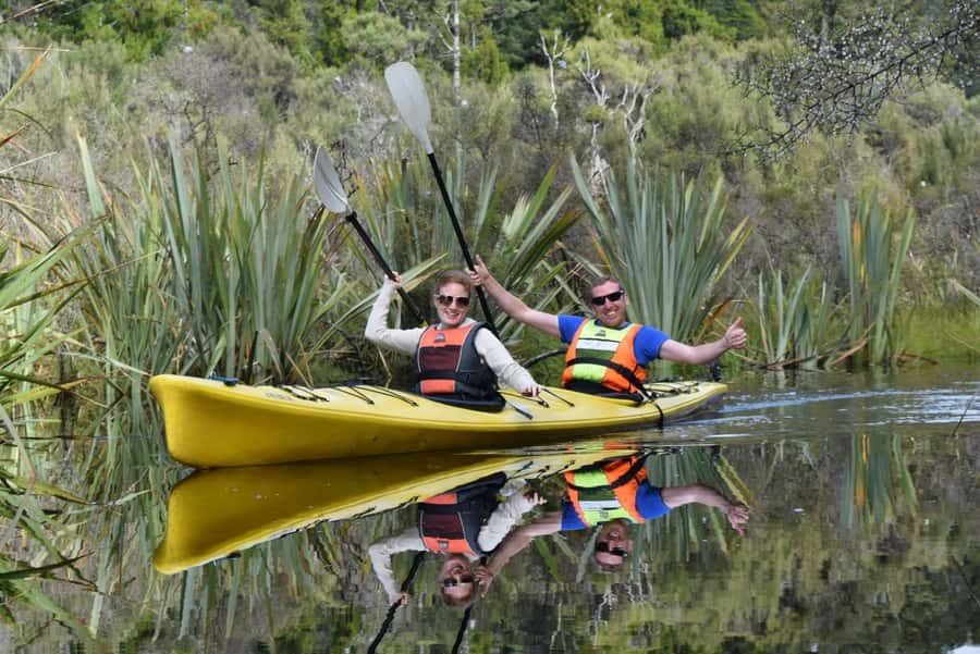 Franz Josef: 3-Hour Kayak Tour on Lake Mapourika - Three hours on Lake Mapourika