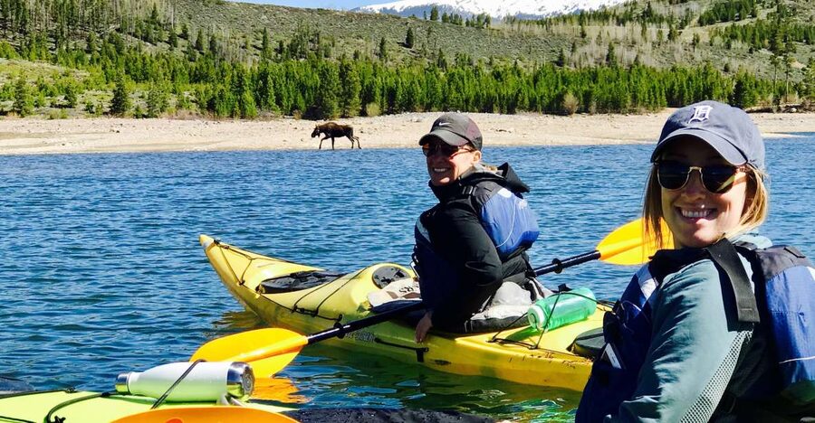 Frisco: Dillon Reservoir Guided Island Tour by Kayak - Paddling past the peninsula and Fish Hook Island