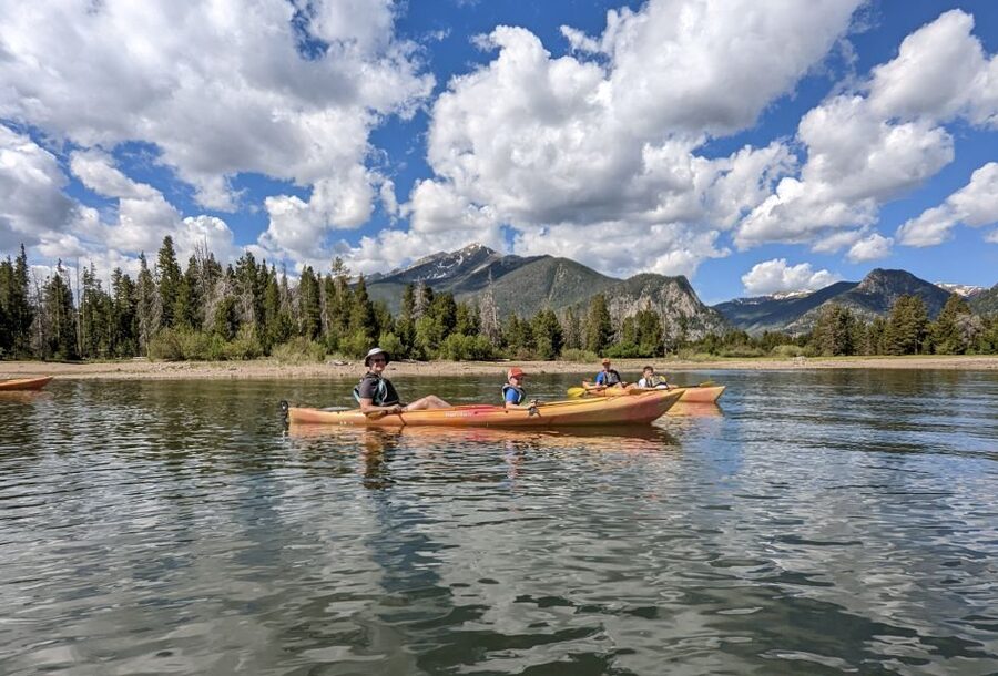 Frisco: Dillon Reservoir Guided Island Tour by Kayak - Crossing the deepest channel and looking below