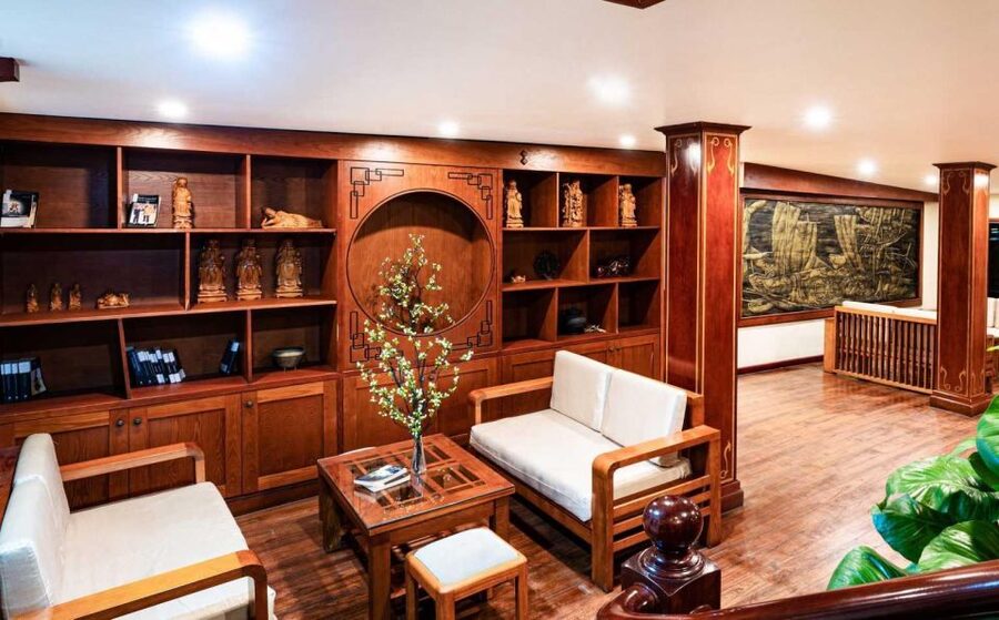 From Hanoi: 2-Day Halong Bay Cruise with Meals and Kayaking - Buffet lunch with Fighting Roosters and Finger Islets