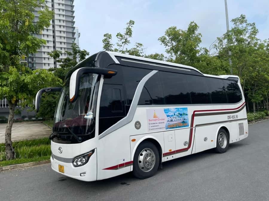 From Hanoi: Ha Long Bay Luxury Day Cruise with Food & Kayak - Titop Island, a climb or a swim
