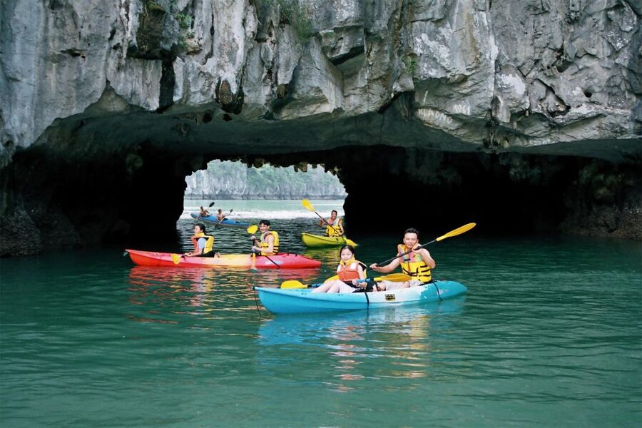 From Hanoi: Halong Bay 1 Day Trip Visit Cave, Island, Kayak - Sunset snacks and the return cruise