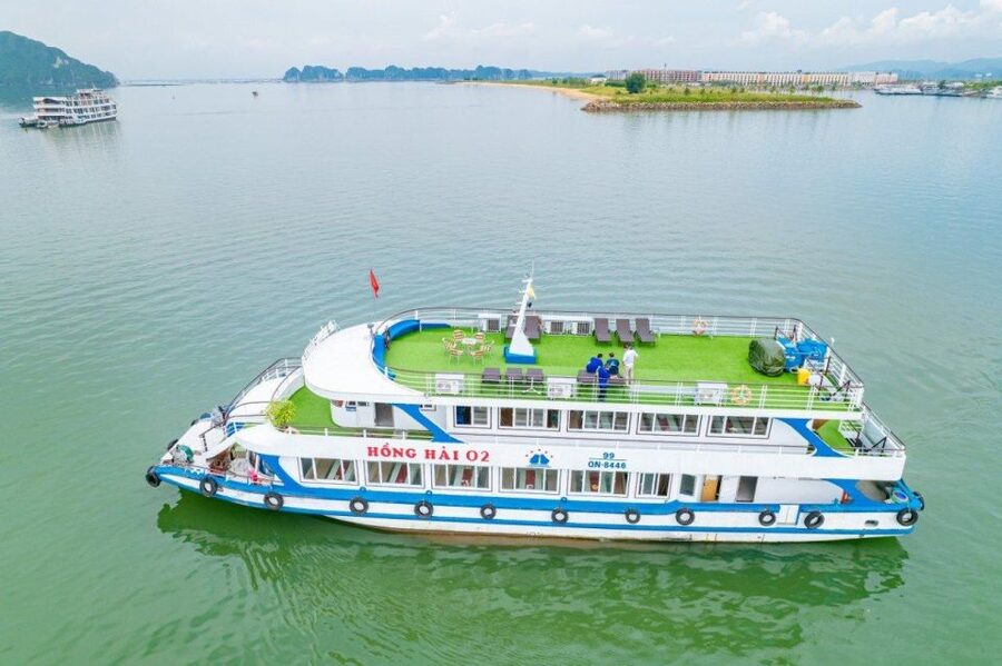 From Hanoi: Halong Bay 1 Day Trip Visit Cave, Island, Kayak - Hanoi pickup and the long road to Tuan Chau