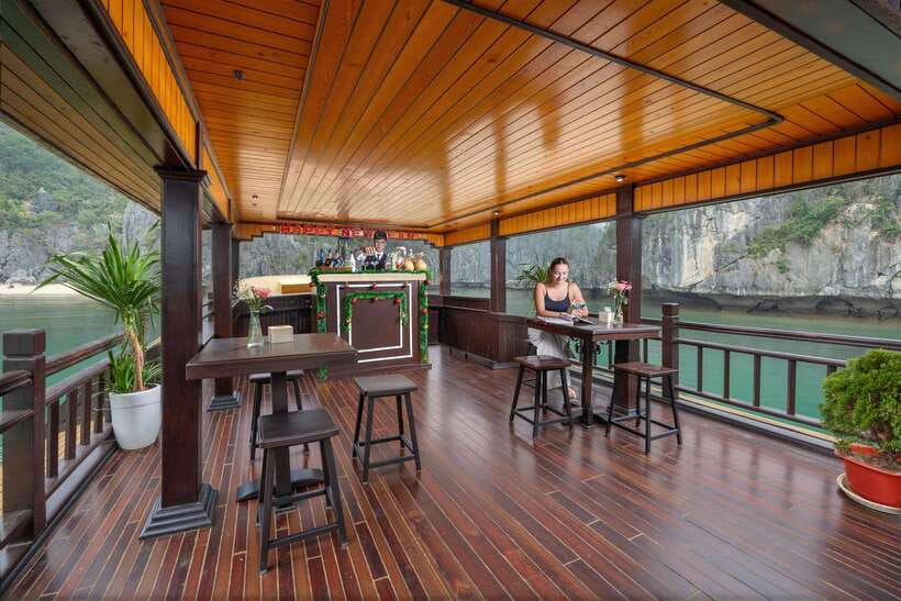 From Hanoi: Lan Ha Bay | Kayaking, Sightseeing, Cruise Trip - The early Hanoi departure and the ferry connection