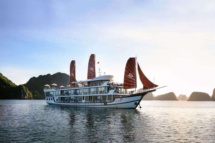 From Lan Ha Bay: 3-Day 2-Night Cruise with Meals & Kayaking - Day two: Viet Hai village and Ba Trai Dao
