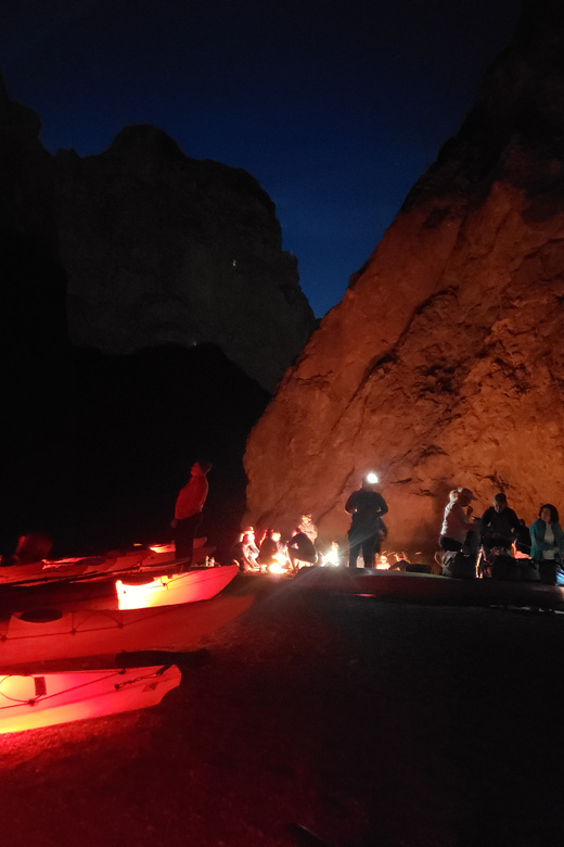 From Las Vegas: Black Canyon Twilight Kayak Tour - Who will enjoy this evening most