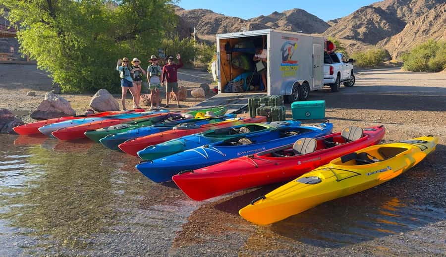 From Las Vegas: Emerald Cave Guided Kayaking Tour - Emerald Cave and its green water