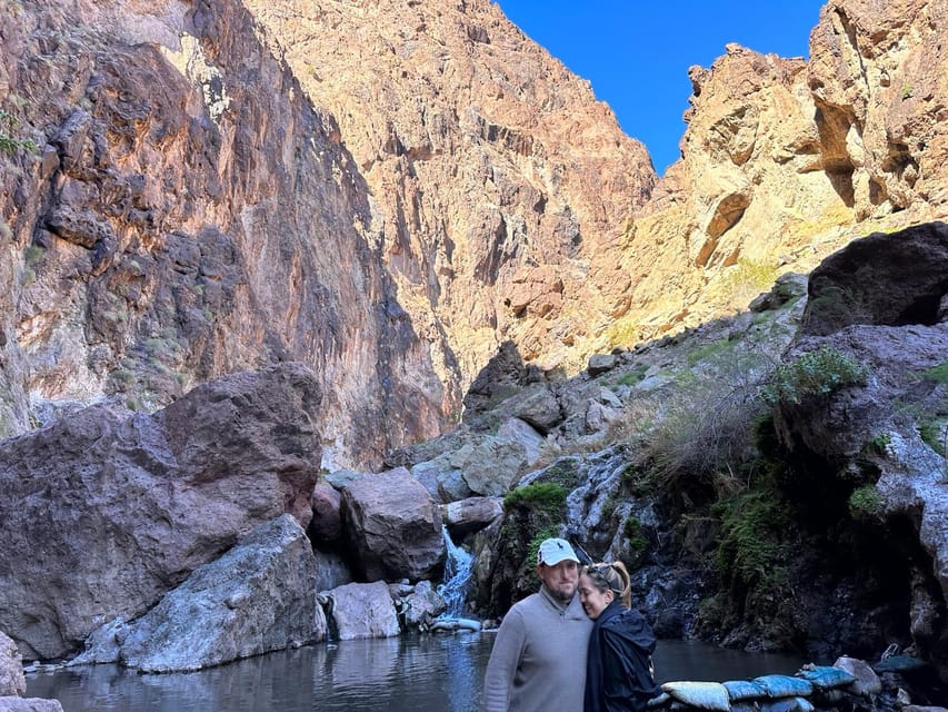From Las Vegas: Hoover Dam Kayak Trip with 6 Hot Springs - What the guides add to the day