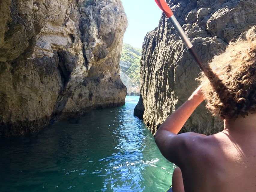 From Lisbon: Arrábida Natural Park Kayak Tour with Lunch - Leaving Lisbon and getting set up by the water