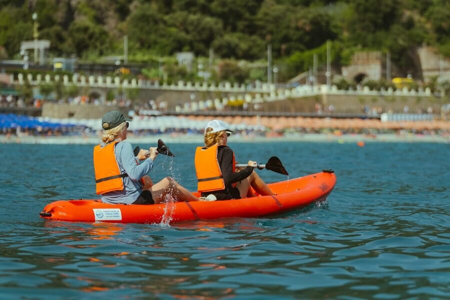 From Monterosso to Vernazza: Guided Cinque Terre Kayak Tour - Why see Cinque Terre from a kayak?