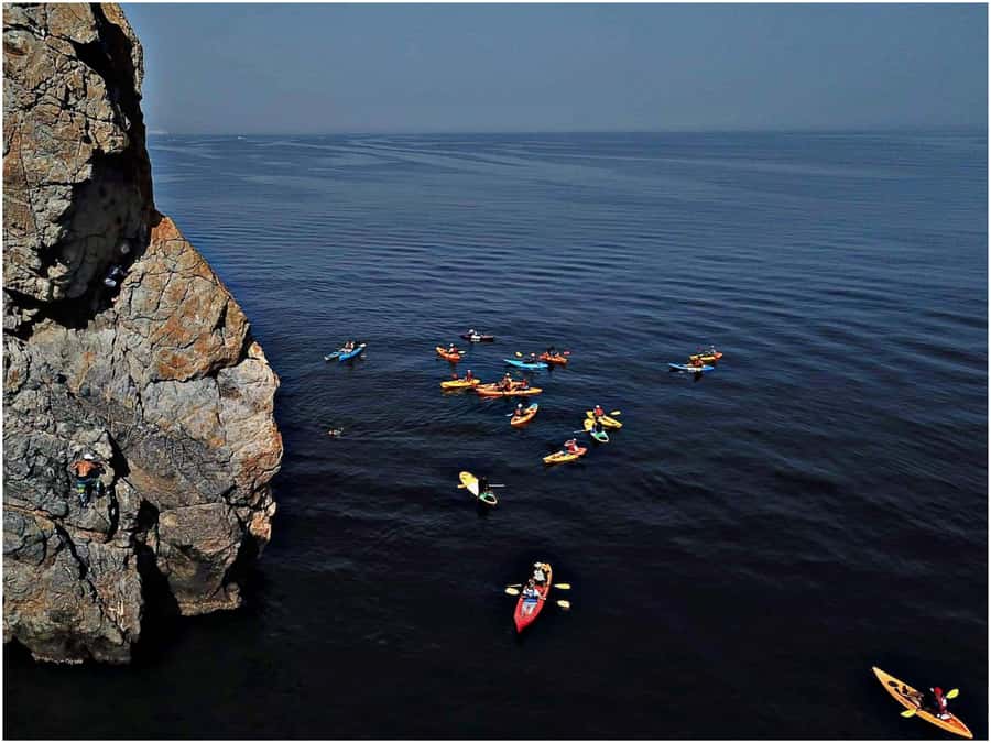 From Muscat: Al Qurum Beach Sunset Kayaking Experience - Paddling along the Qurum coast