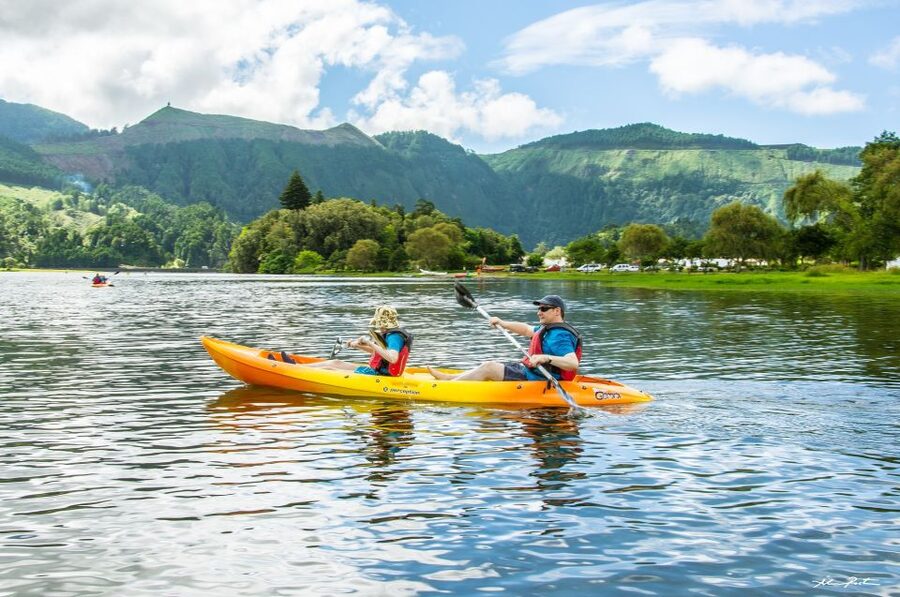 From Ponta Delgada: Sete Cidades Jeep, Bike, & Kayak Ride - Lunch and the change from engine power to pedal power