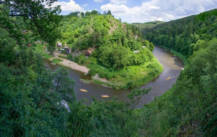 From Prague: Sazava River Canoe Day Trip for All Levels - Getting comfortable in the canoe