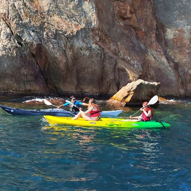 From Sant Feliu de Guíxols: Kayak and Snorkel in Costa Brava - Who should book this coastal outing