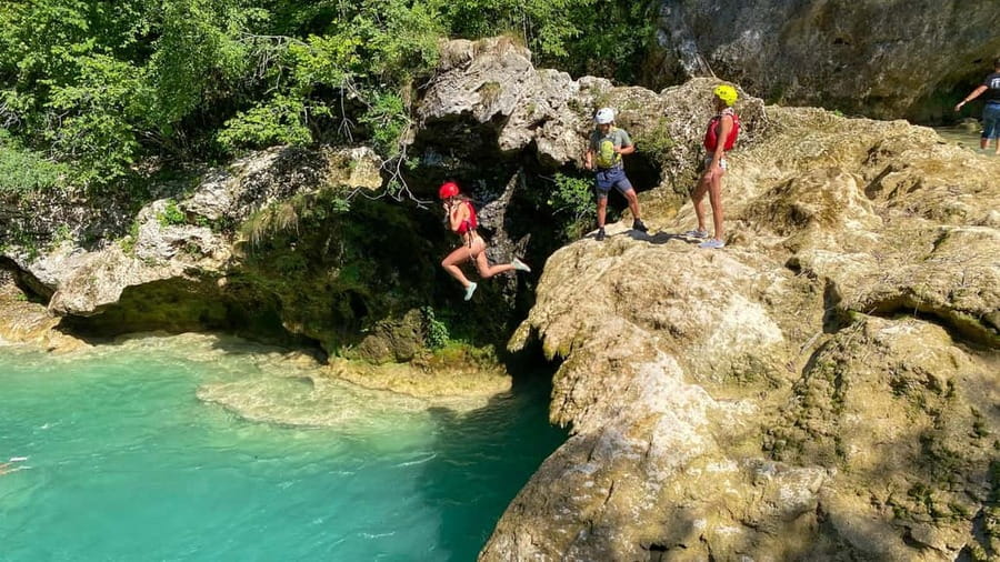 From Slunj: Mrežnica Canyon Kayaking Tour - Who should book this Mrežnica trip
