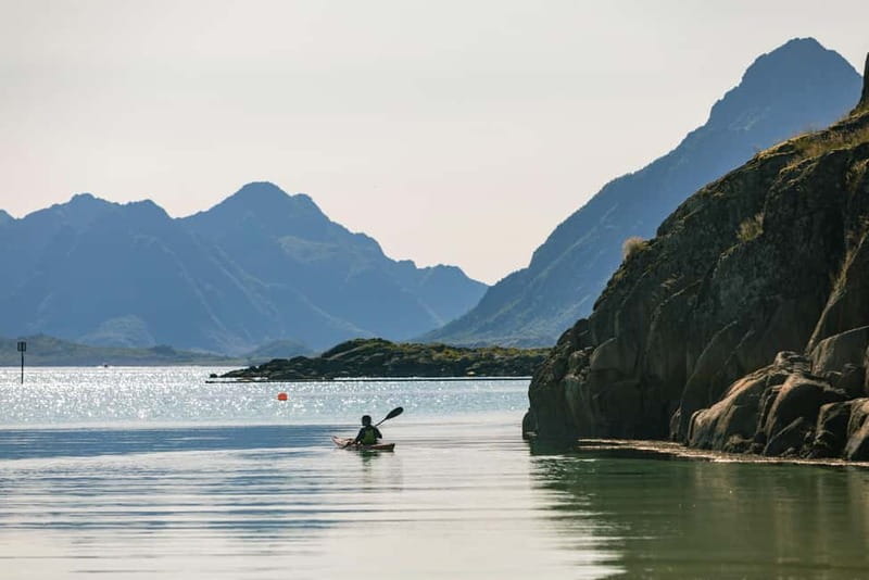 From Svolvær: Lofoten Guided Kayak Experience - Starting at Sjømannsgata 5 in Svolvær