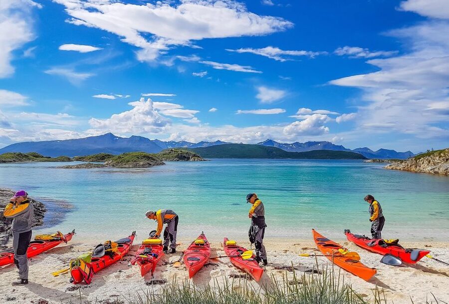 From Tromsø: Kayak trip with lunch and sauna at Sommarøy - Key points to know before you book