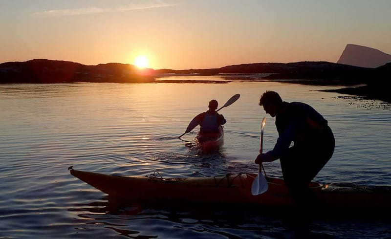 From Tromsø: Sommarøy Midnight Sun Sea Kayaking Tour - Why Sommarøy works so well after midnight