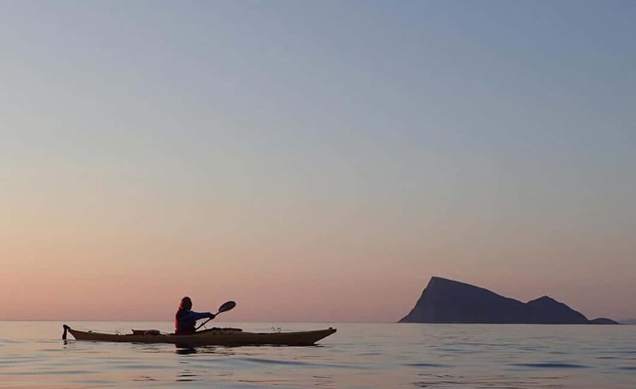 From Tromsø: Sommarøy Midnight Sun Sea Kayaking Tour - The one-hour drive from Tromsø