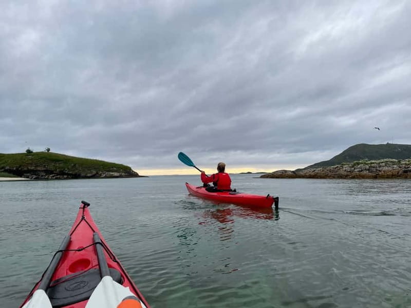 From Tromsø: Sommarøy Midnight Sun Sea Kayaking Tour - Paddling through the Sommarøy archipelago