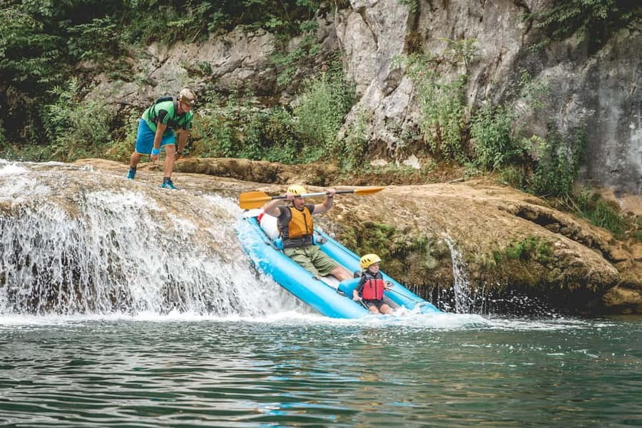 From Zagreb: Mrežnica kayaking & Rastoke village - day trip - Rastoke: waterfalls and watermills in 45 minutes