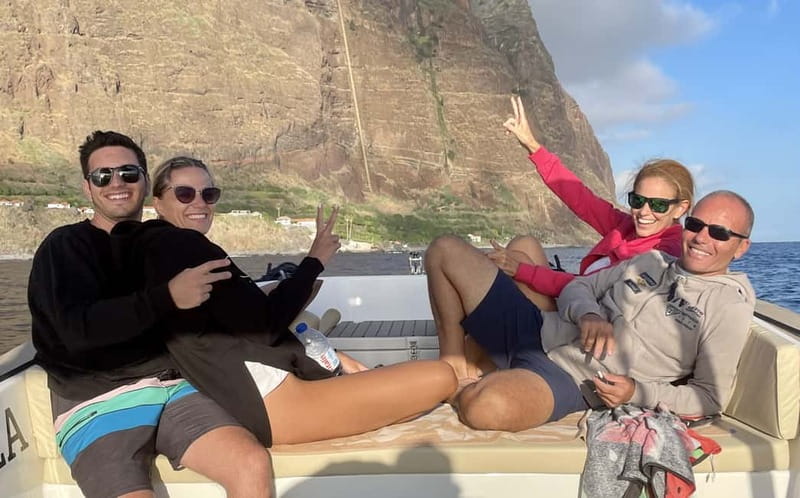 Funchal: Private Boat Tour w/Snorkel & Paddle up 11 people - Swimming, snorkeling, and the paddleboard