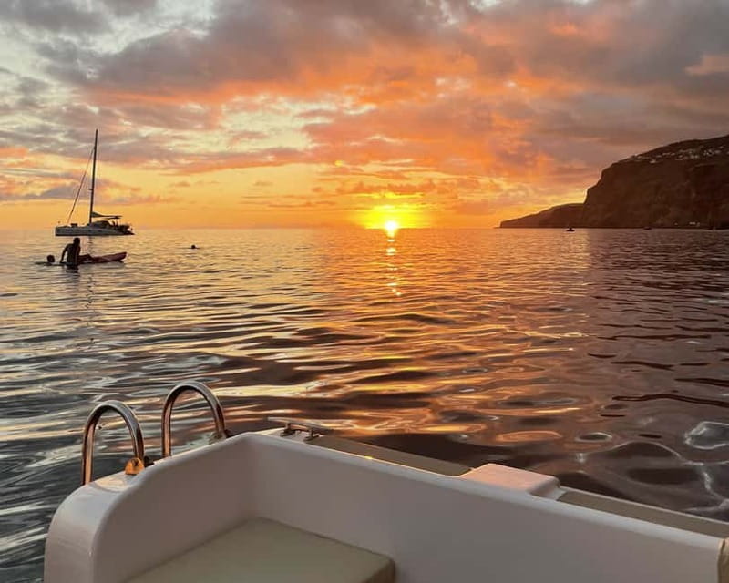 Funchal:Private Sunset Boat Trip - Snorkel & Paddle up 11 pp - Leaving Funchal from Cais 8