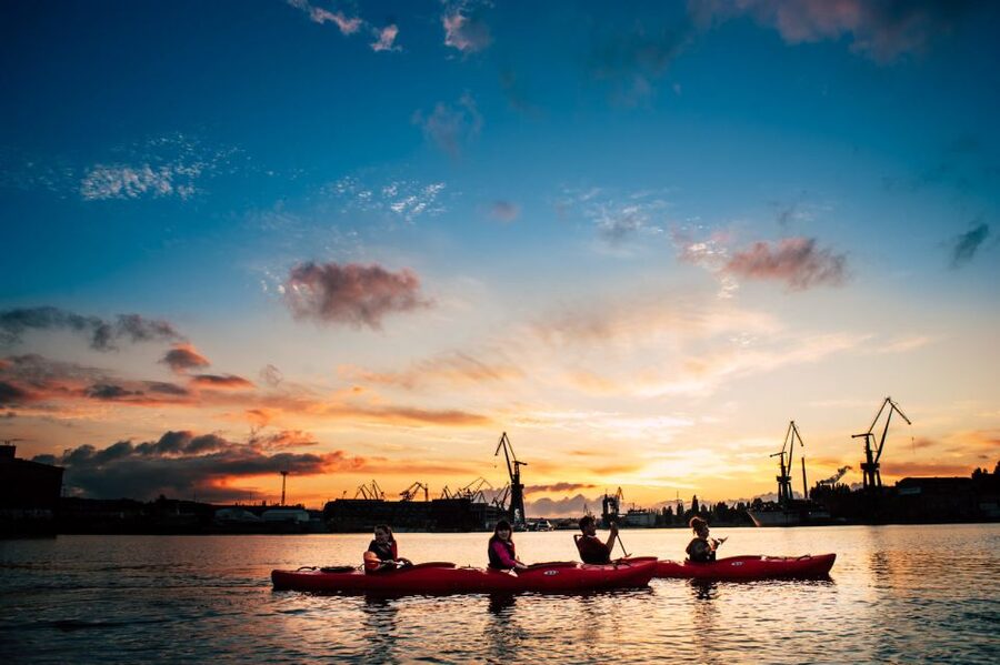 Gdansk: Sunset Kayak Tour - Starting at the shipyard near Dokowa 1