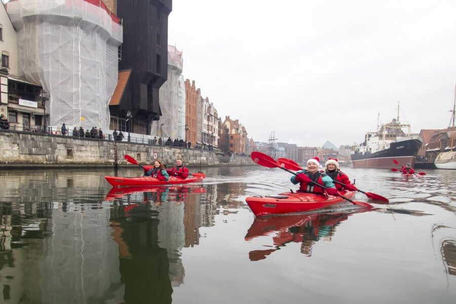 Gdansk: Winter Kayaking Tour - Who should book this experience?