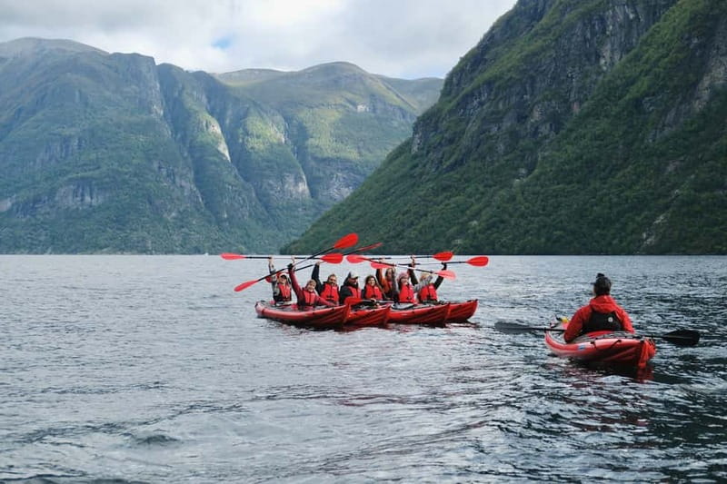 Geiranger: Beginner-Friendly Fjord Kayaking - Two Hours Among Cliffs and Waterfalls