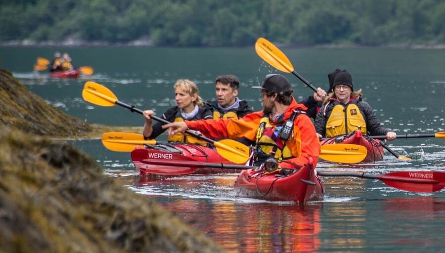 Geiranger: Kayak tour with guide - Starting at the Homlong kayak centre