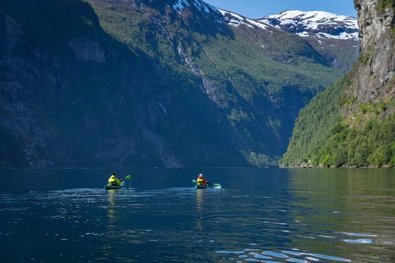Geiranger: Kayak Tour with Waterfall Views - Paddling into Geirangerfjord