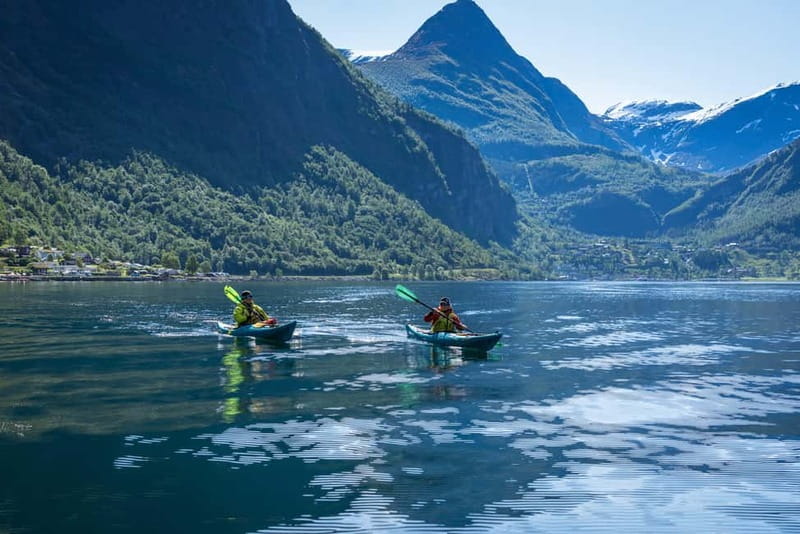 Geiranger: Kayak Tour with Waterfall Views - Who should book this Geiranger kayak tour?