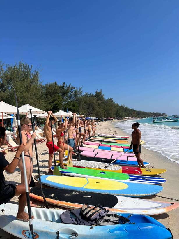 gili sunrise Stand-up paddle boarding or kayaking (droneshot - Why this Gili morning works