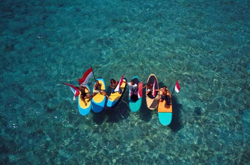 Gili SUP Or Kayak With Drone Shoot . Daylight Or Sunrise - Beaches, turtles, and the photo opportunities