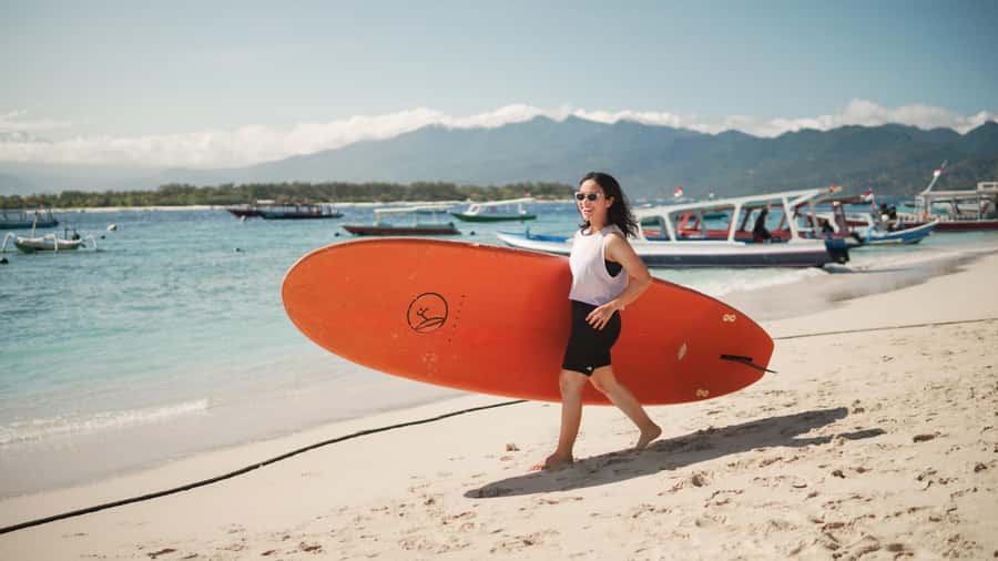 Gili Trawangan: Stand-Up Paddle with Drone Shot & Guide - What the $12 price really covers