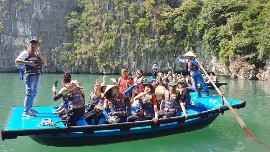 Ha Long 1 Day Luxury Small Group & Kayaking - Sunset Party Before Returning to Port