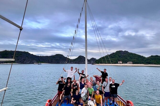 Ha Long Bay Cruise Day Tour-Cave, Kayaking,Ti top island & Lunch - Ti Top Island for swimming and bay views