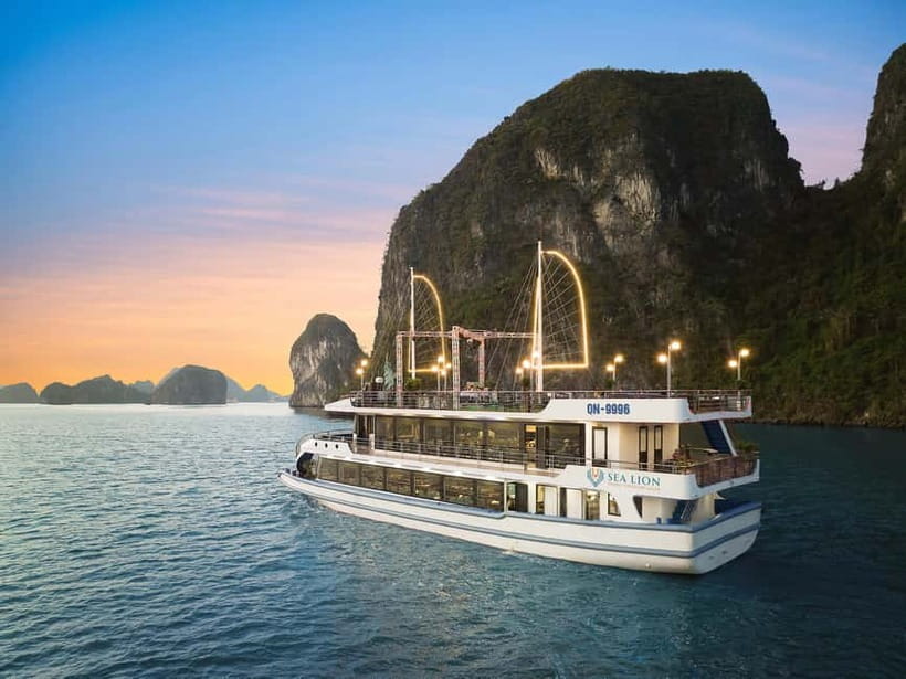 Ha Long Bay- Luxury Day Cruise, Lunch& Kayaking&Sunset party - Key points at a glance