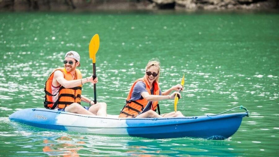 Ha Long: Half Day Cruise with Lunch, Kayaking, and Swimming - Sunset tea and the cruise back to port