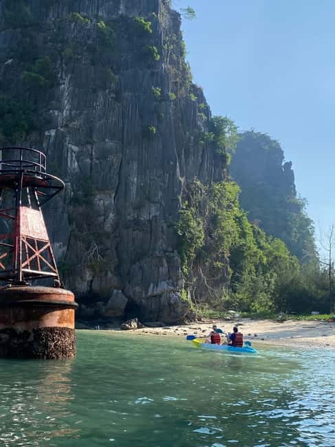 Half day Lan Ha Bay : Boat Trip , Kayaking,Snorkel - Cruising through limestone islands and fishing waters