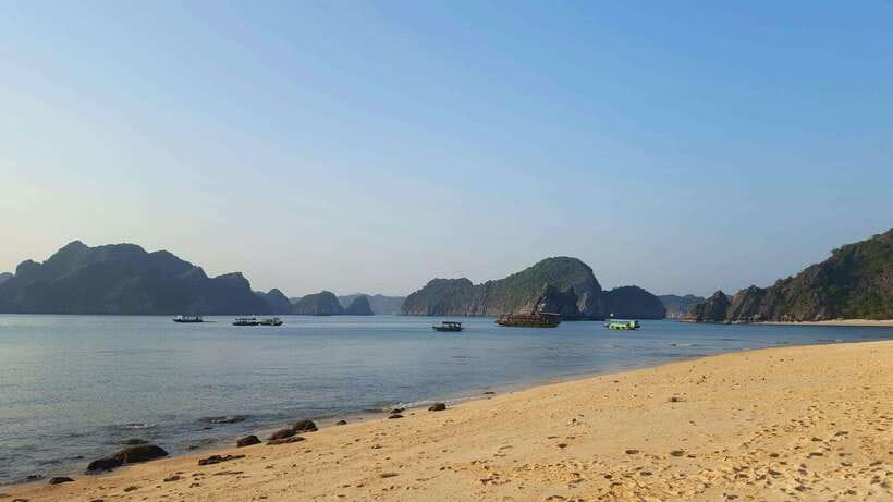Half day Lan Ha Bay excursion ( 4 hours ): Kayaking, Snorkel - The people who shape the day