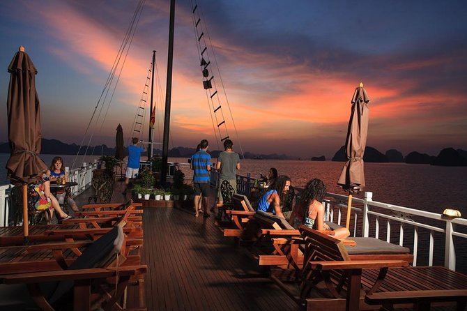 Halong Bay 2D1N BEST CRUISES All-Inclusive: Transfer, Meals, Kayak, Cave, Island - Day two: paddling near a floating village