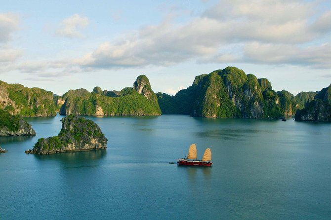 Halong Bay 2D1N BEST CRUISES All-Inclusive: Transfer, Meals, Kayak, Cave, Island - Day one: caves, viewpoints, and open water