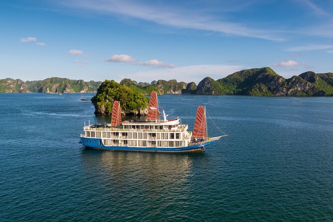 Halong Bay 2D1N Cruise Tour, Full Meals, Caves, Kayak &Transfer - Kayaking through Lan Ha Bay