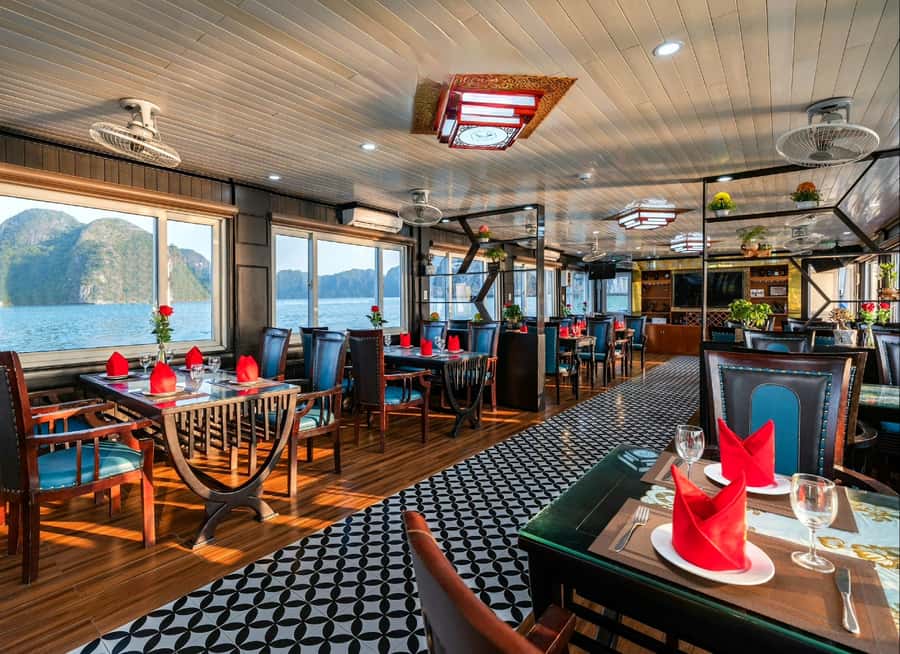 Halong Bay: Day Cruise with Caves, Kayaking & Sunset Party - Leaving Hanoi on the new expressway