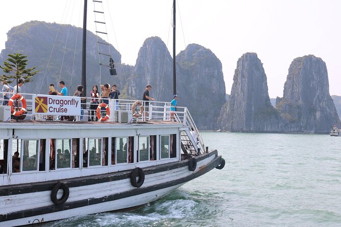 Halong Bay Day Tour Islands, Cave, Kayak. Lunch. All inclusive - Guide quality can shape the whole experience