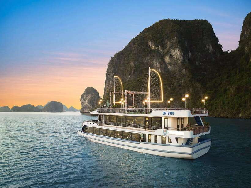 Halong Bay Luxury Cruise: Kayak&Swim,Cave, Party BEST SELLER - Who should book this cruise?